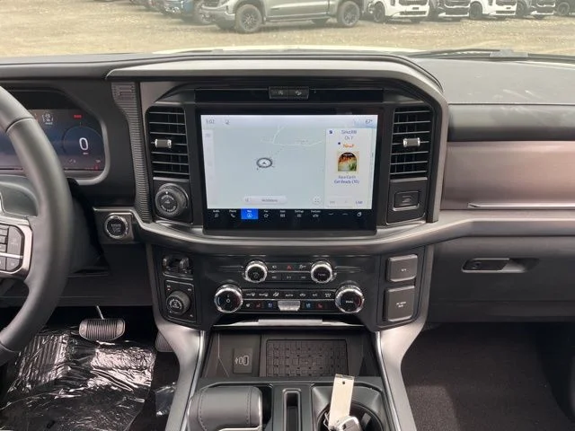 New 2026 Star White Metallic Tri-Coat Ford Platinum® image 63
