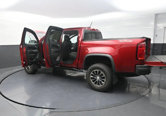 Used 2021 Red Chevrolet ZR2 image 34