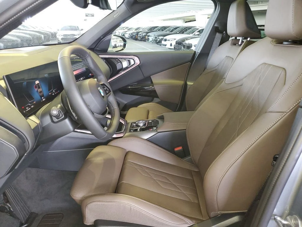 Used 2026 Skyscraper Grey Metallic BMW 30 xDrive image 16