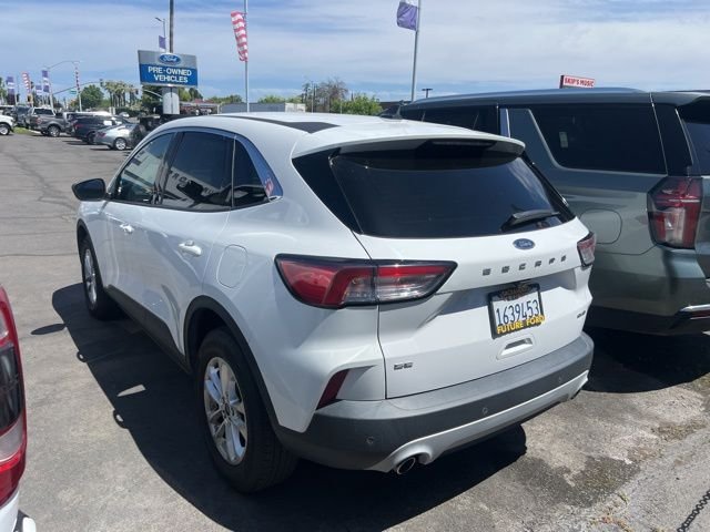 Used 2022 White Ford SE image 7
