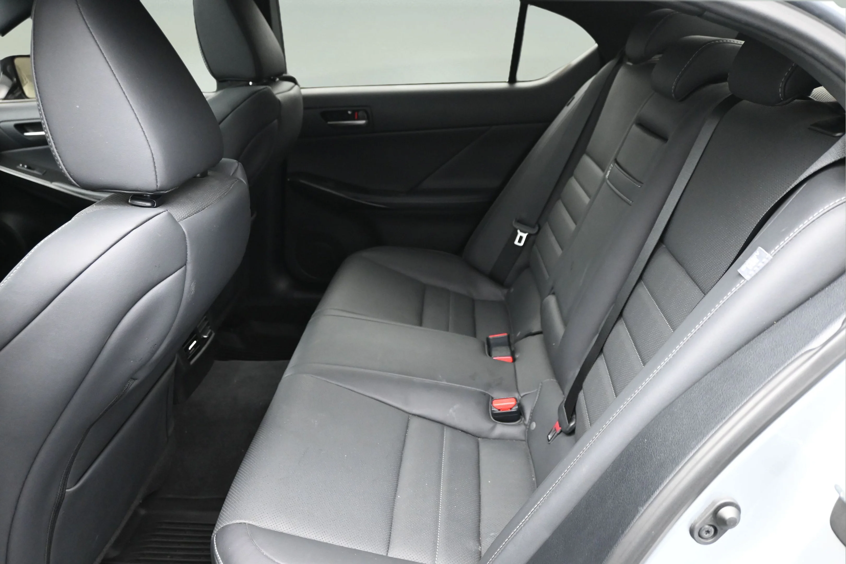 Used 2022  Lexus IS 350 F SPORT image 31