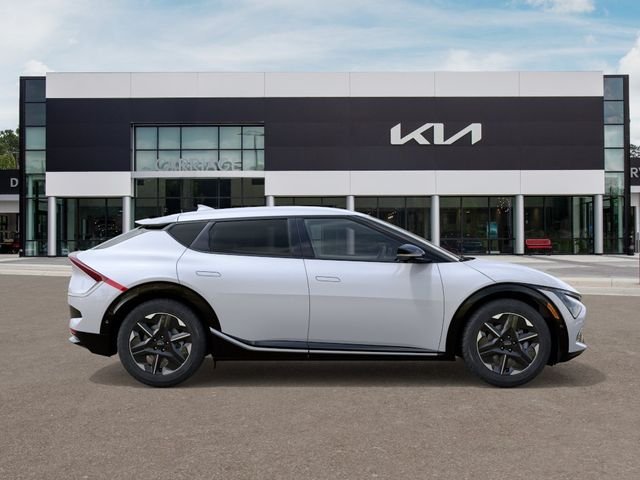 New 2026 Glacial White Pearl Kia WIND image 7