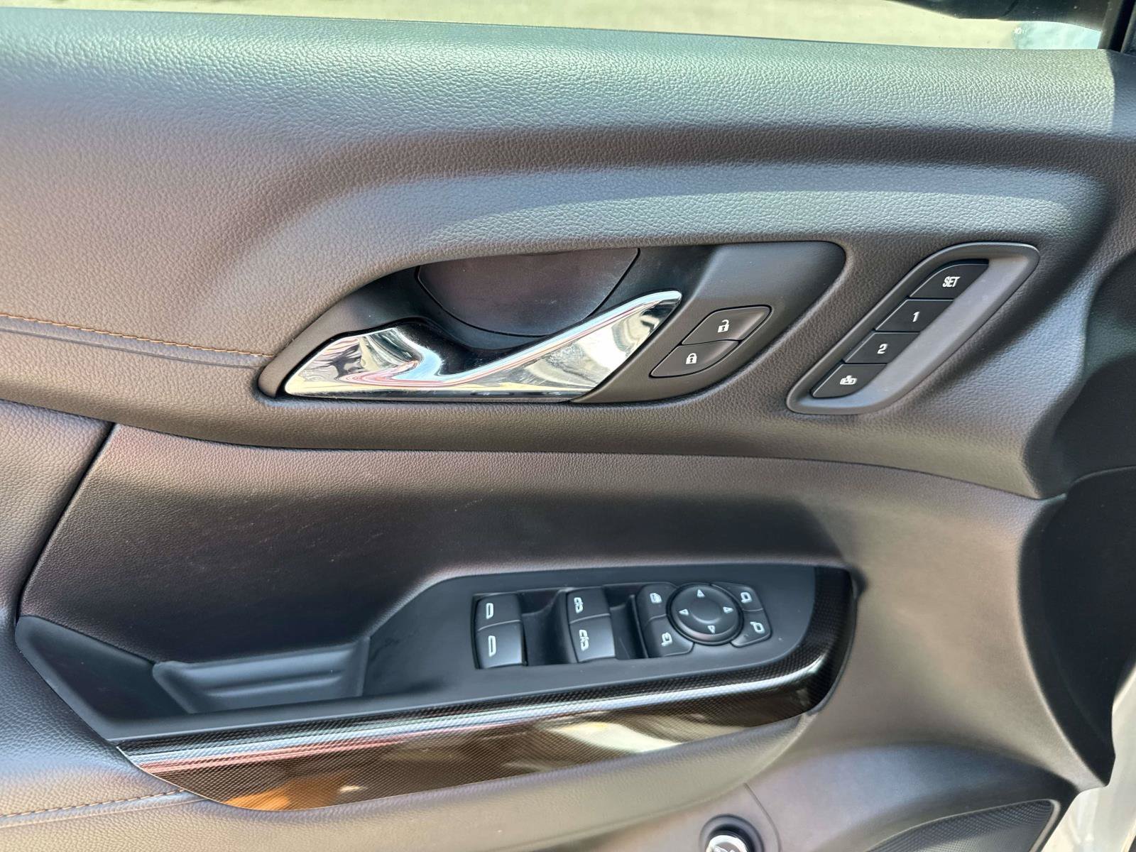 Used 2023 Silver GMC AT4 image 21