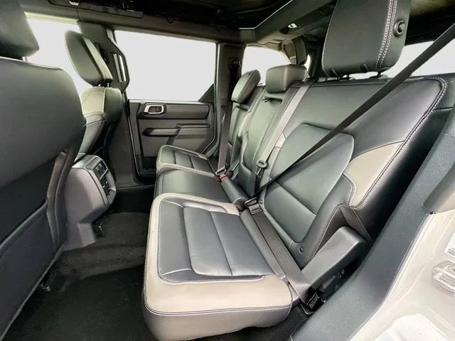 New 2026 Avalanche Ford Outer Banks image 17