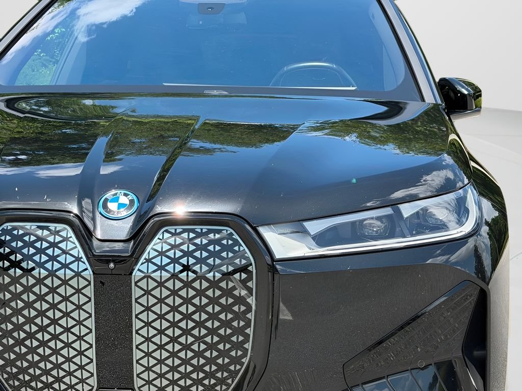 Used 2024 Black BMW xDrive50 image 23