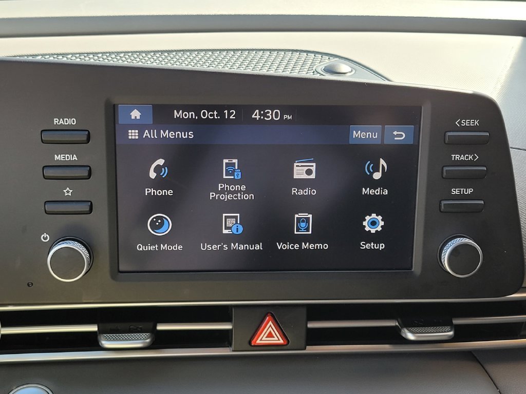 Used 2025 Silver Hyundai SEL Sport image 18