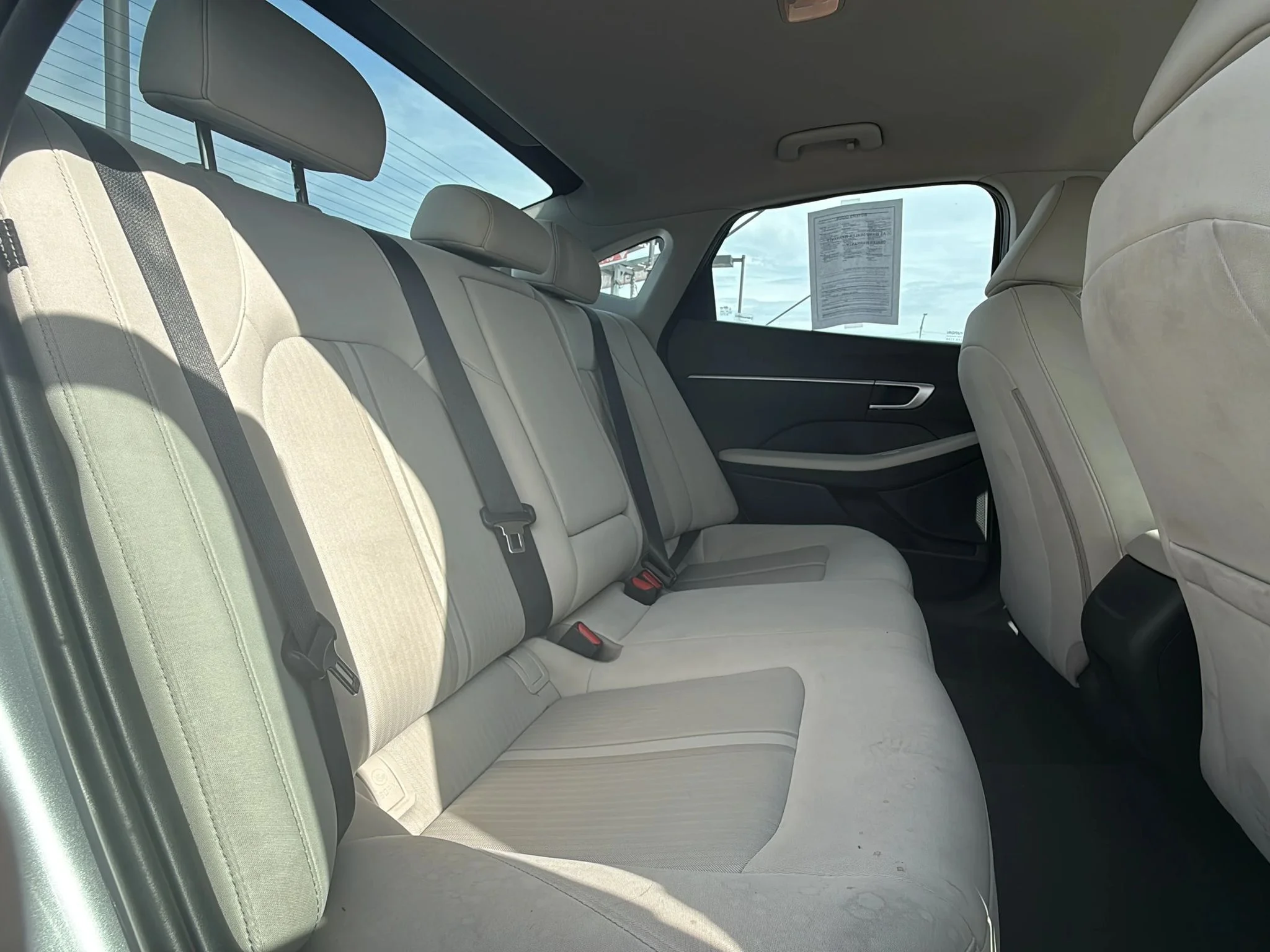 Used 2025 Aero Silver Hyundai SEL image 23