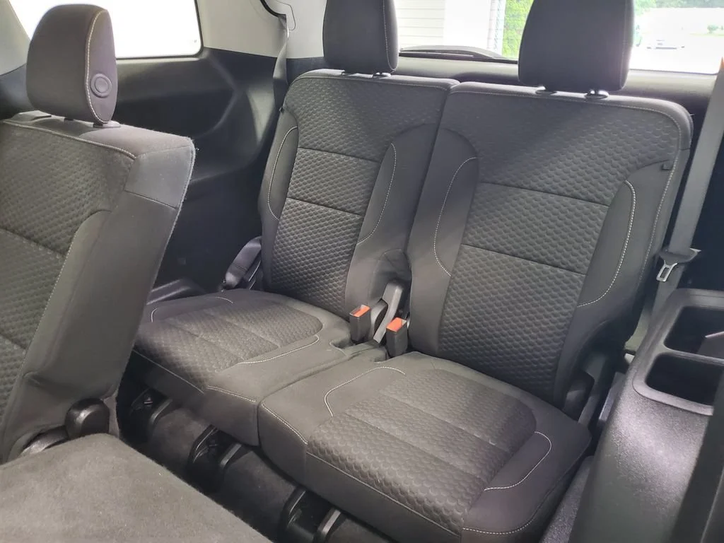 Used 2019 EBONY TWILIGHT METALLIC GMC SLE image 29