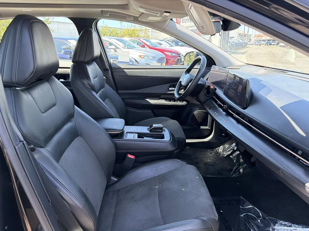 Used 2024 Black Diamond Pearl Nissan EVOLVE+ image 32