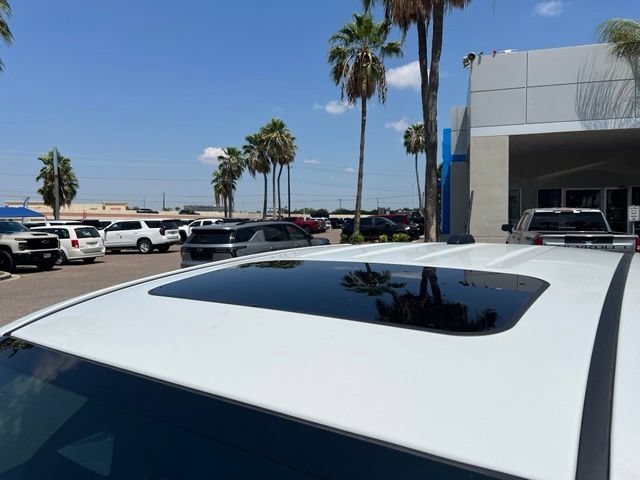 Used 2024 Summit White GMC AT4 image 7