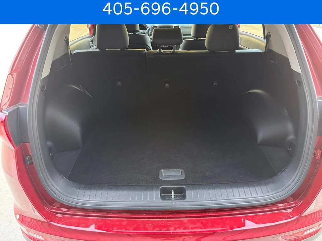 Pre-Owned 2019 Kia Sportage EX