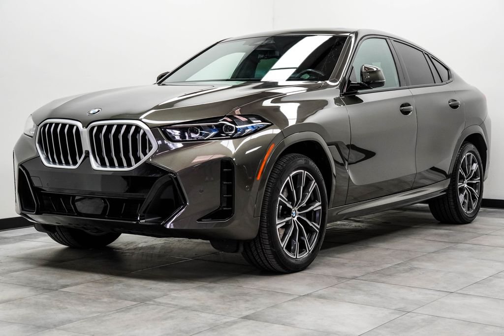 Used 2024 Green BMW xDrive40i image 6