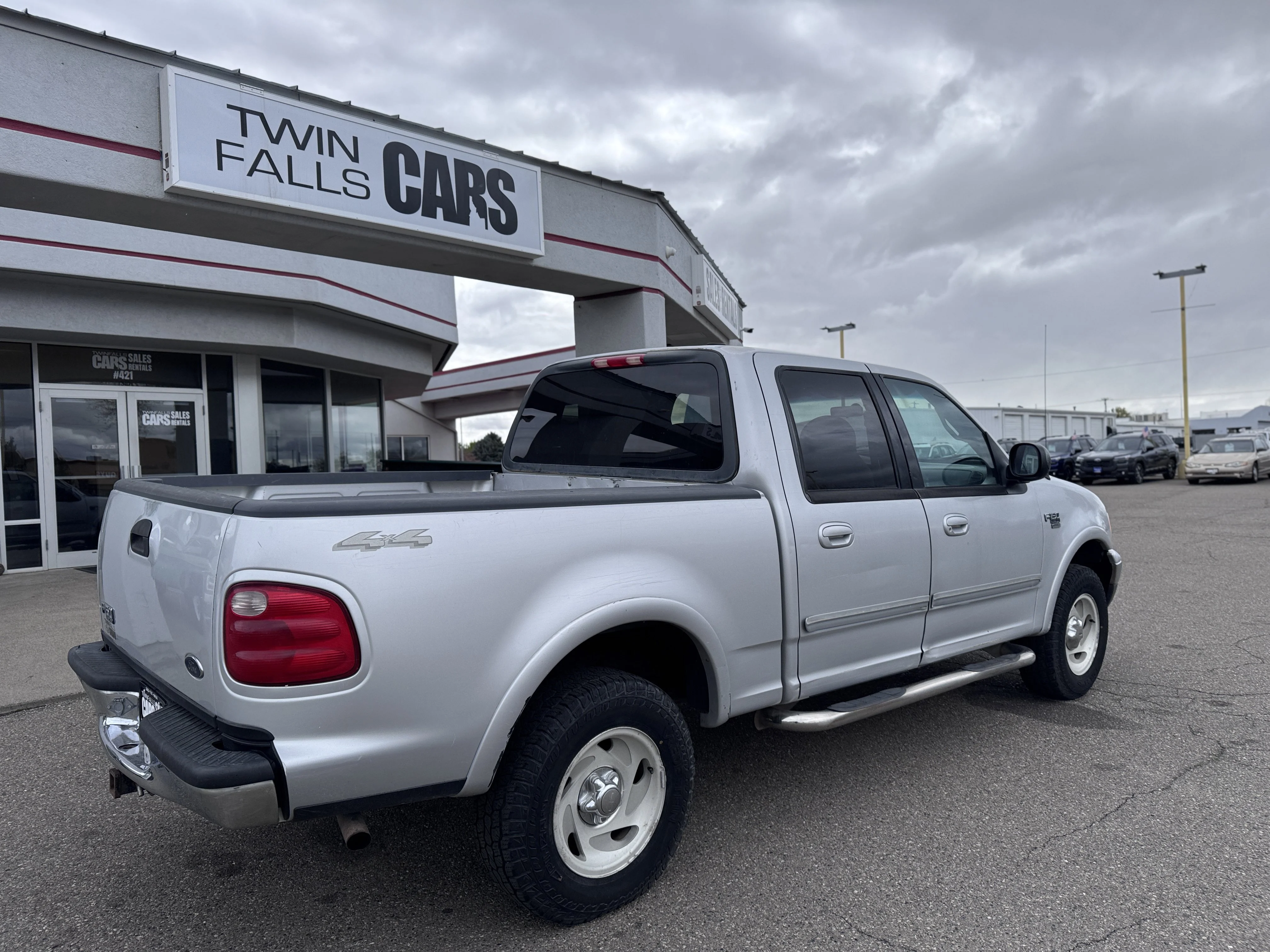 Used 2002  Ford King Ranch image 8