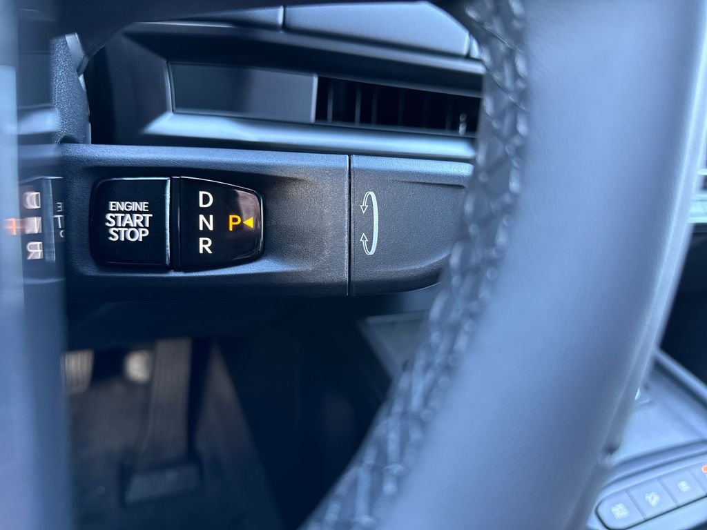 New 2027 Black Jade Green Kia X-Line EX image 31