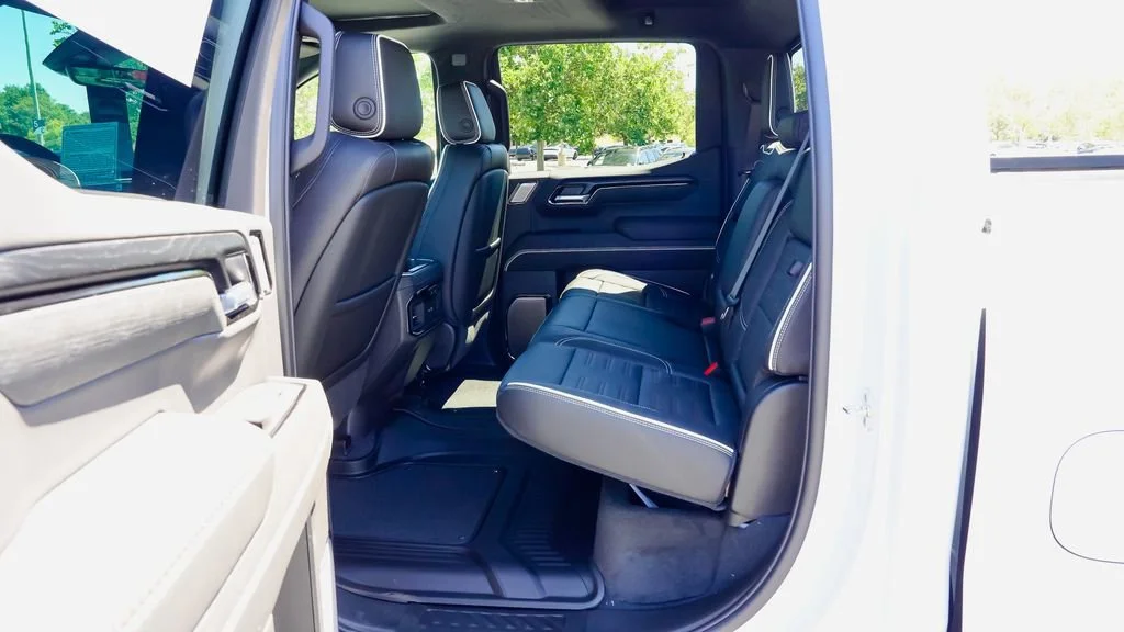 2026 GMC Sierra 1500 AT4X - Photo 14