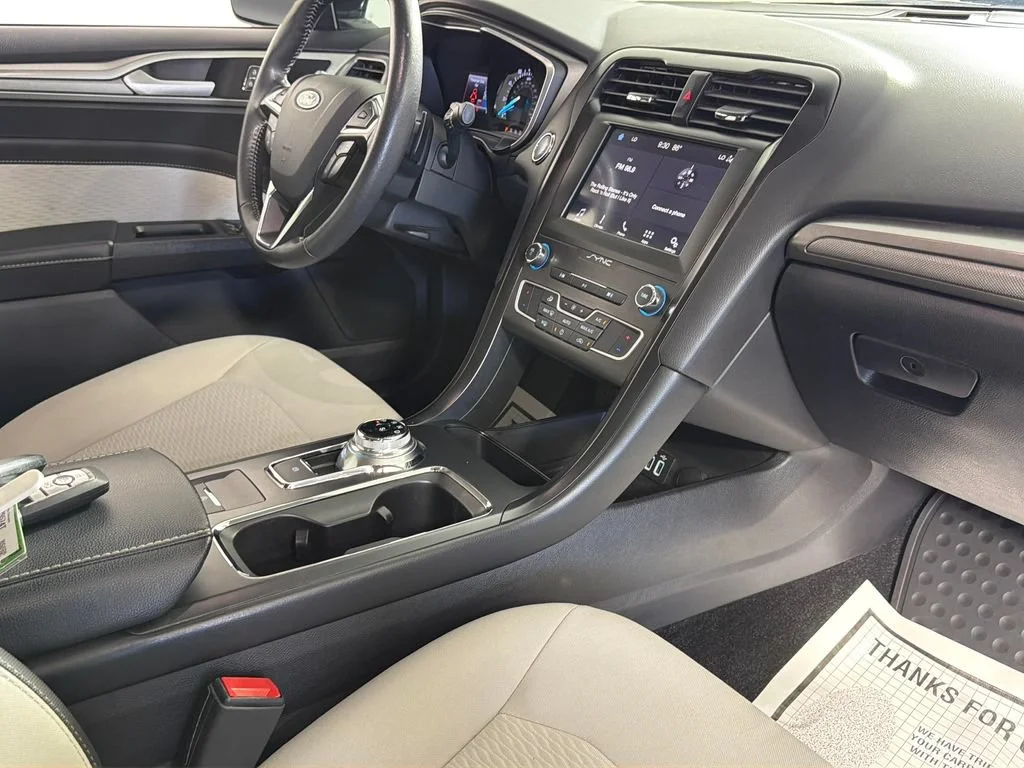 Used 2019  Ford SE image 34