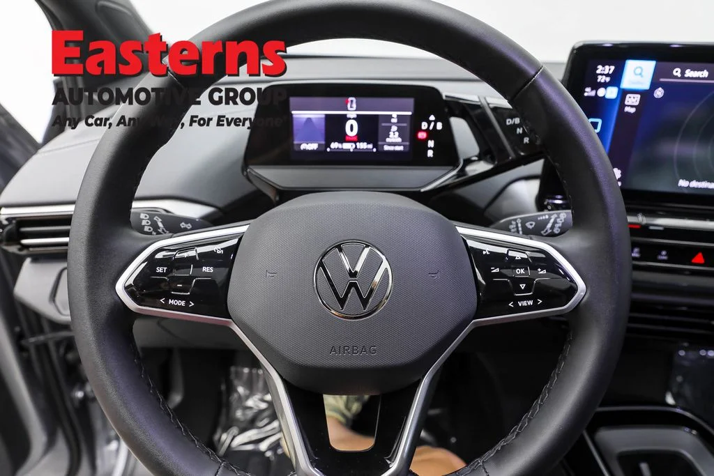 Used 2024 Silver Volkswagen S image 10