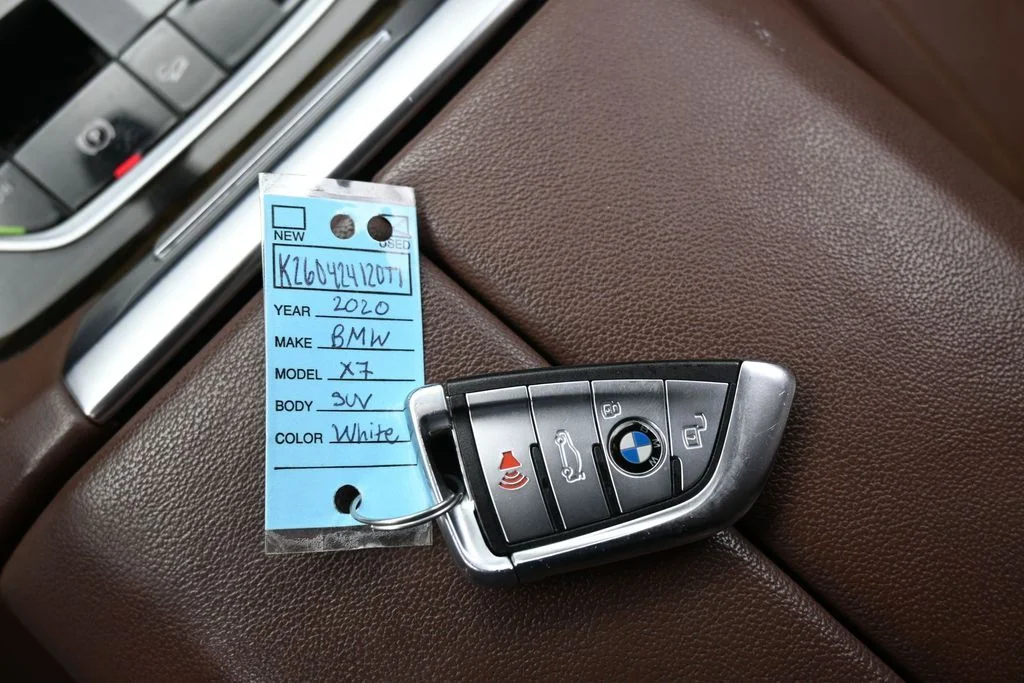Used 2020 Mineral White Metallic BMW xDrive40i image 34