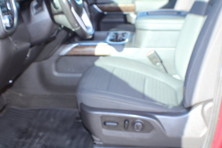 Used 2021 Cayenne Red Tintcoat GMC Elevation image 14