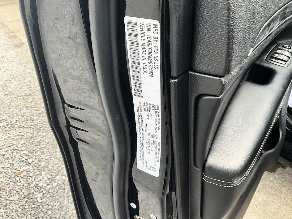 Used 2021 Black Jeep Limited image 38