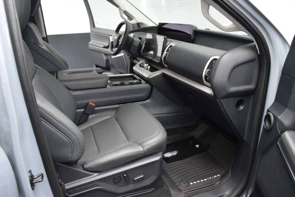 New 2027 Gray Ford Active image 23