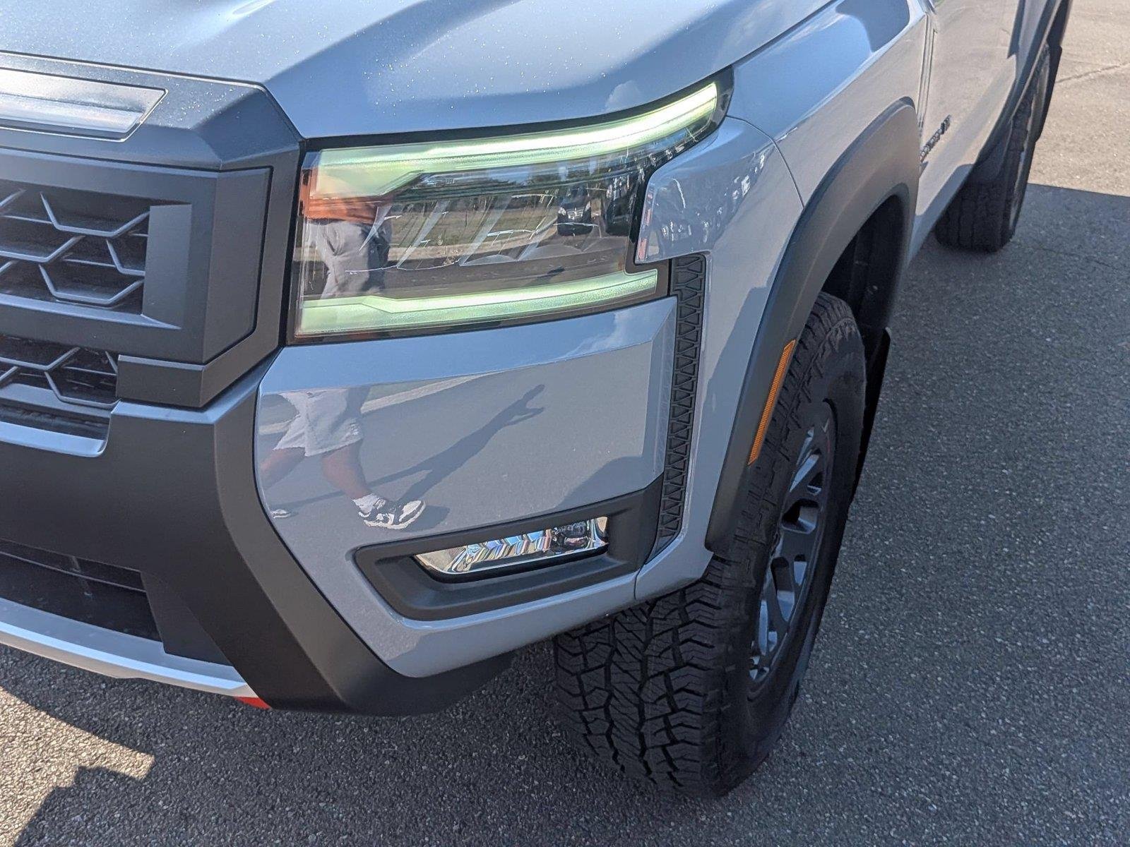 New 2027 Boulder Gray Pearl Nissan Crew Cab PRO-4X® image 9