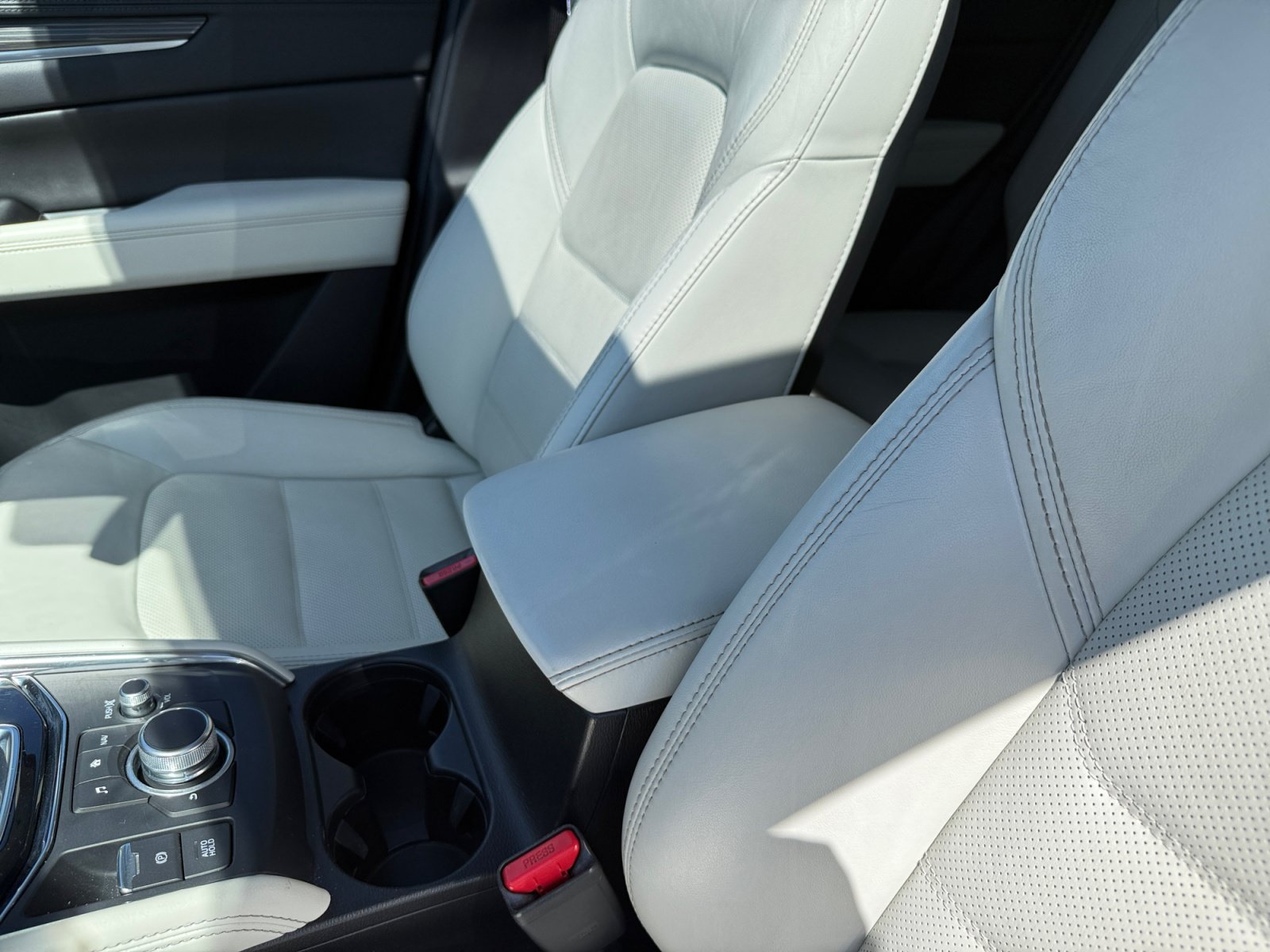 Used 2019 Snowflake White Pearl Mica Mazda Grand Touring image 14