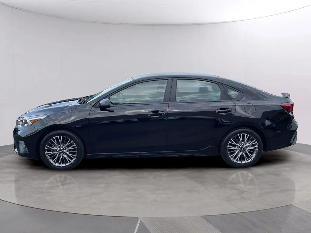 Used 2022 Kia FORTE GT-Line with VIN 3KPF54AD8NE430541 for sale in Racine, WI