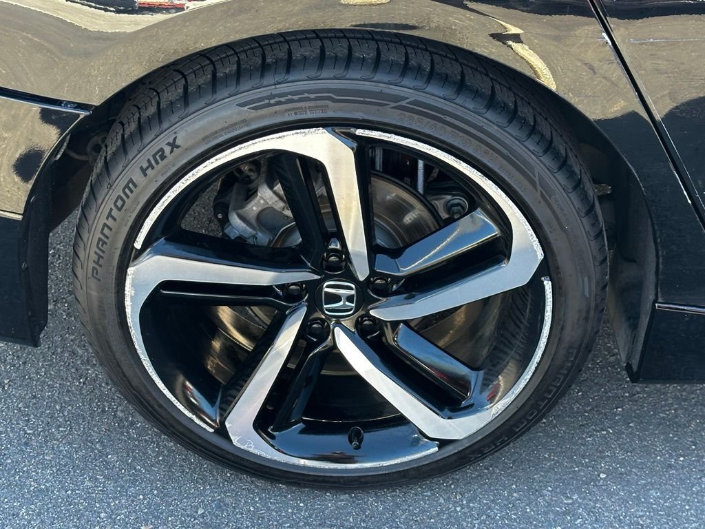 Used 2022  Honda Sport image 11
