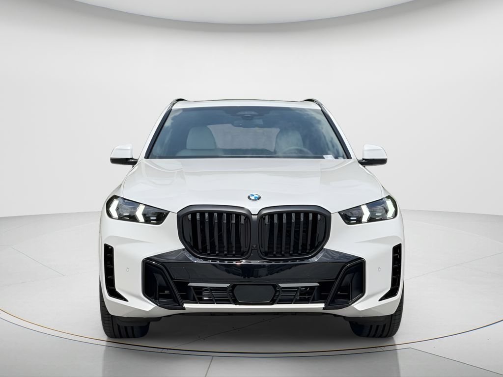New 2026 Mineral White Metallic BMW sDrive40i image 2