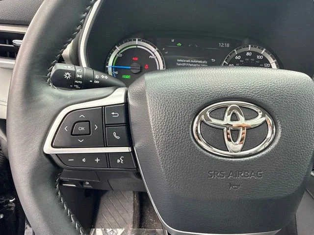 Used 2026 Black Toyota XLE image 31