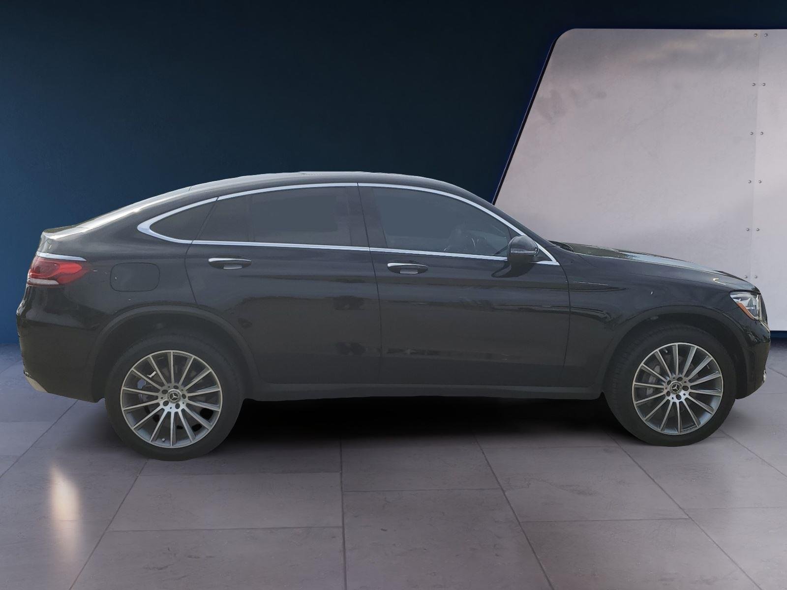 2022 Mercedes-Benz GLC Coupe GLC300 - Photo 6