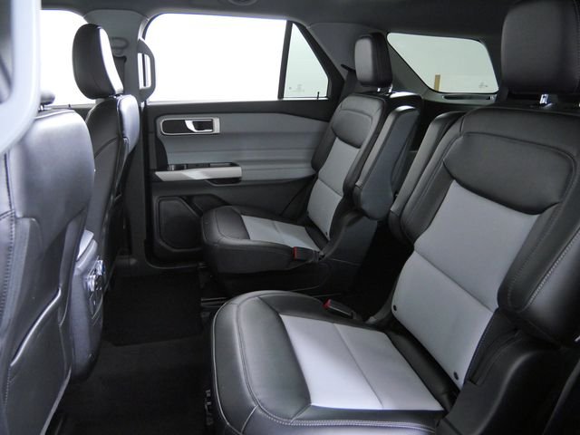 Certified Used 2024 Green Ford XLT image 19