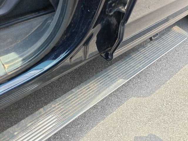 Used 2022 Antimatter Blue Metallic Ford Lariat image 10