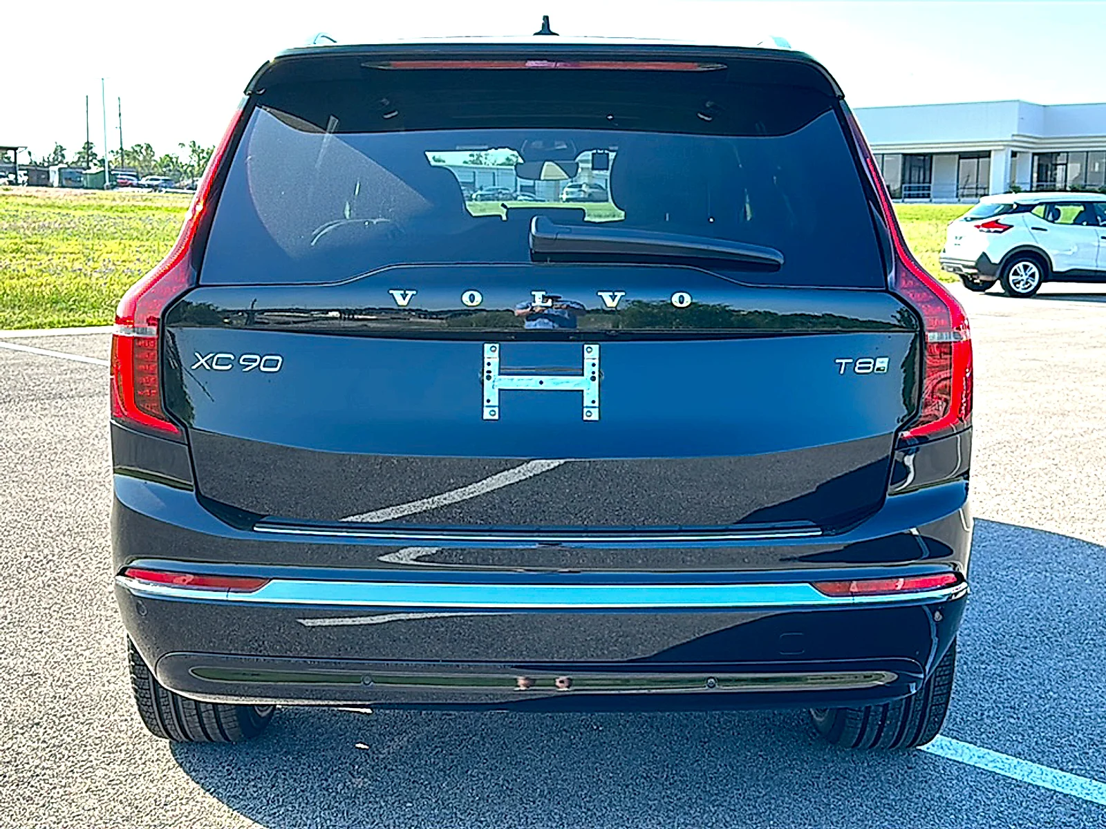 2025 Volvo XC90 Plus - Photo 7