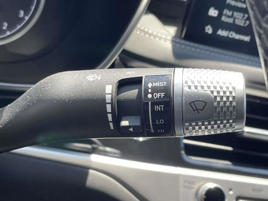 Used 2026 Silver Genesis 2.5T image 32