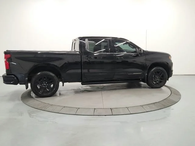 Used 2024 Black Chevrolet High Country image 8