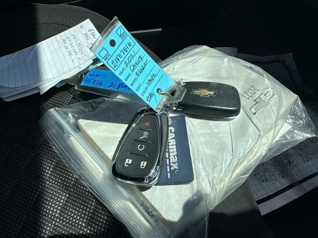 Used 2021 White Chevrolet LT image 5