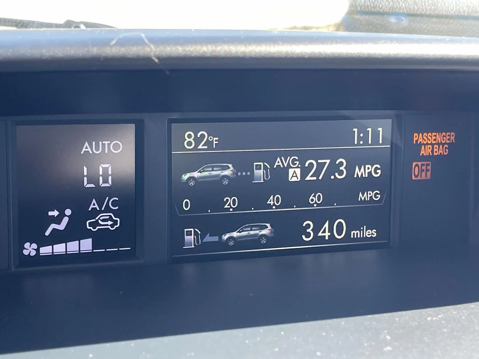 Used 2017 Crystal White Pearl Subaru Premium image 18