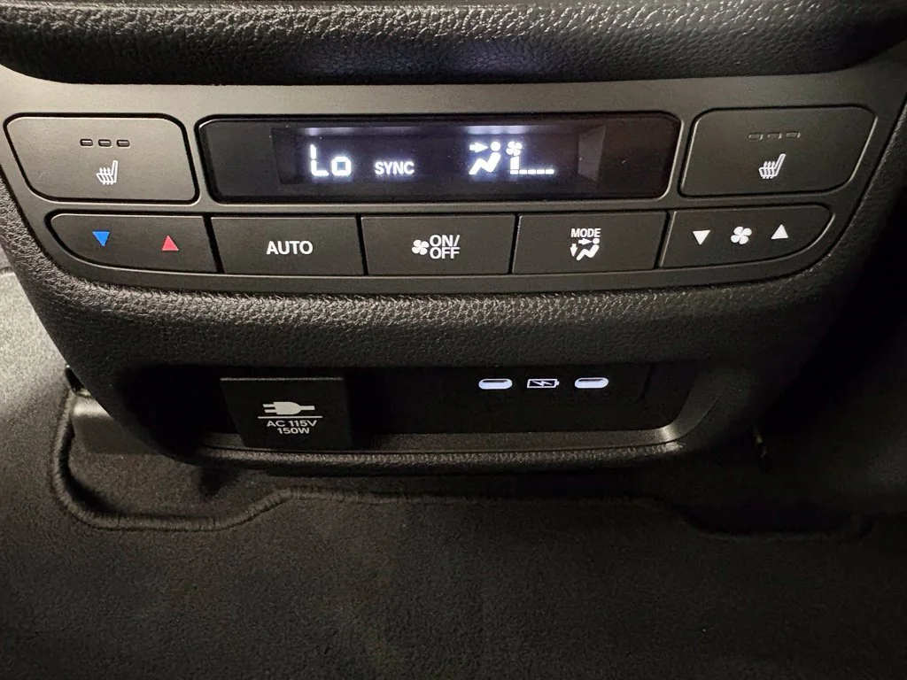 Used 2025  Honda Elite image 40