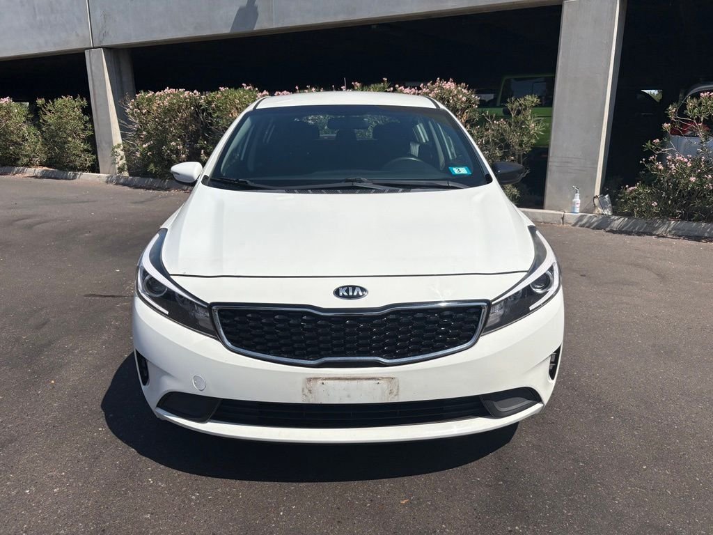 Used 2017 White Kia LX image 4