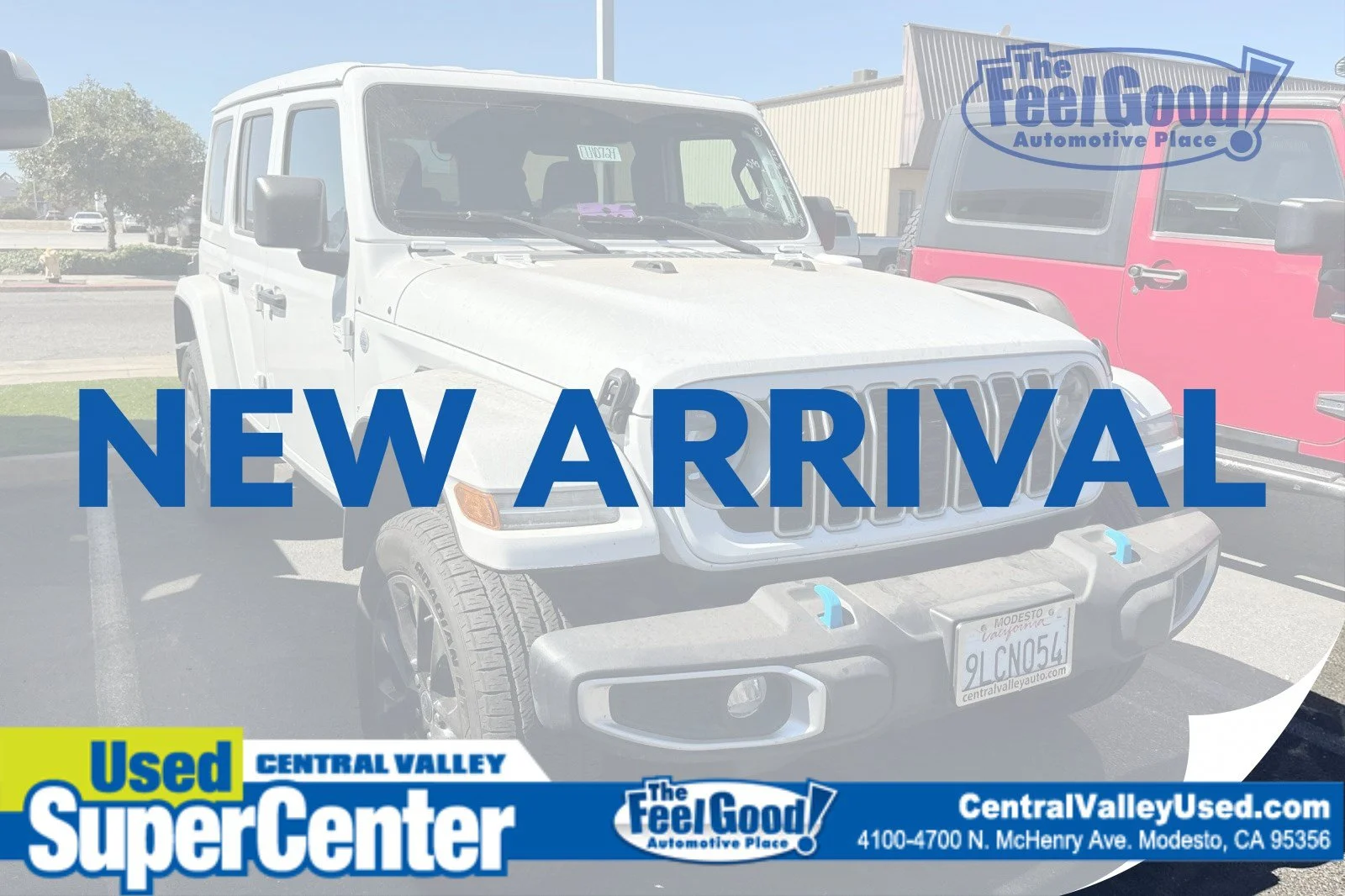 Used 2024 Bright White Clearcoat Jeep Sahara image 1