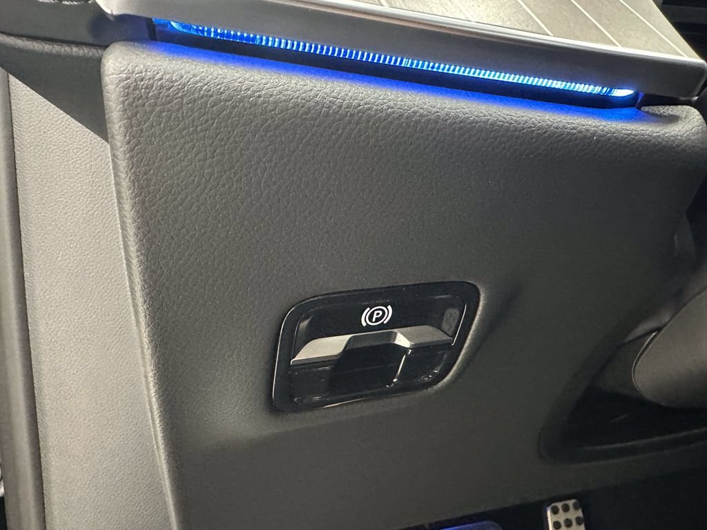 New 2026 Black Mercedes-Benz E 450 image 37