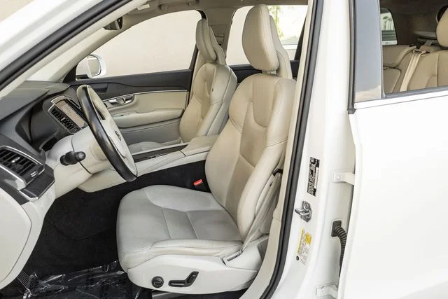 2020 Volvo XC90 Momentum - Photo 12