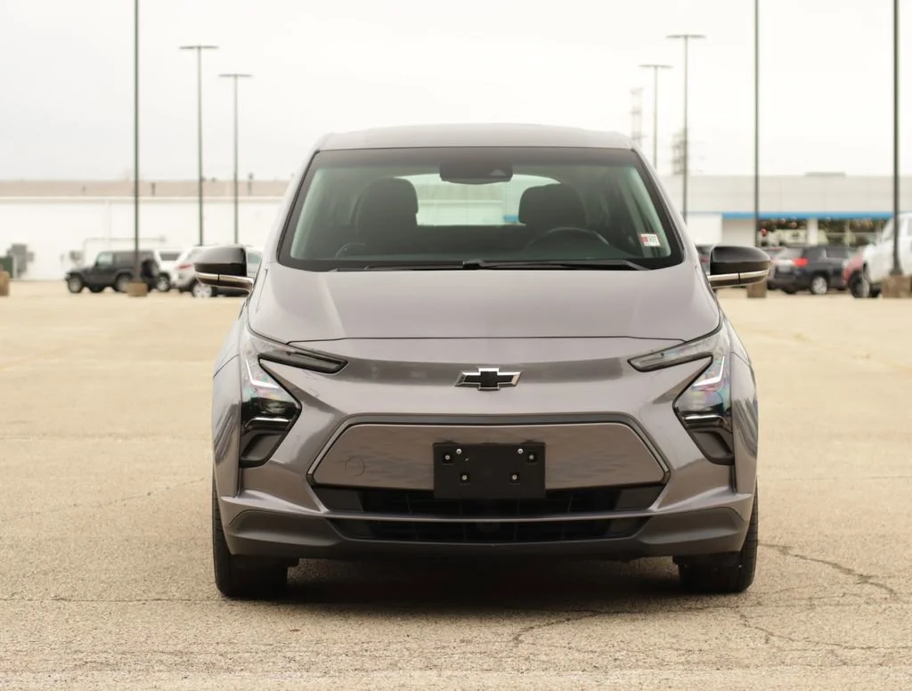 Used 2023 Chevrolet Bolt EV LT with VIN 1G1FW6S09P4127138 for sale in Pekin, IL