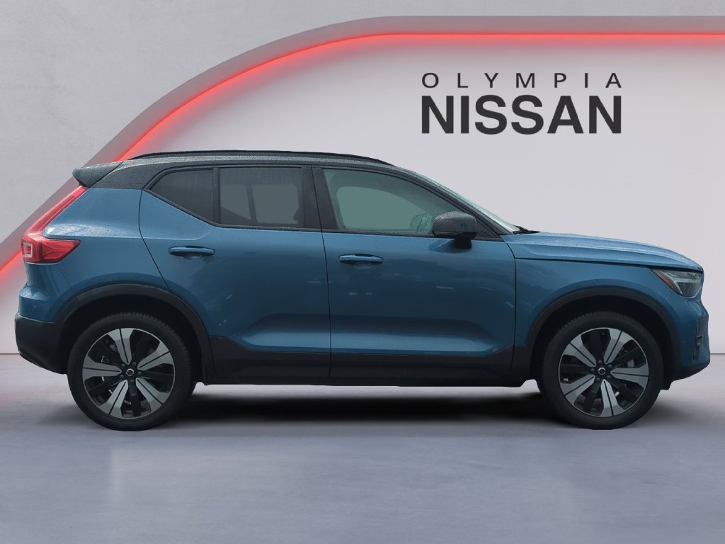 Used 2023 Blue Volvo Twin Plus image 6