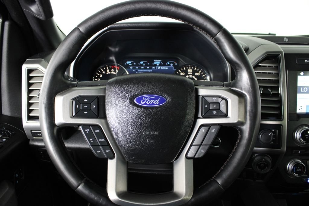 Used 2018 White Ford Platinum image 26