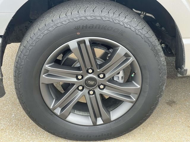 Used 2023 Silver Ford XLT image 7