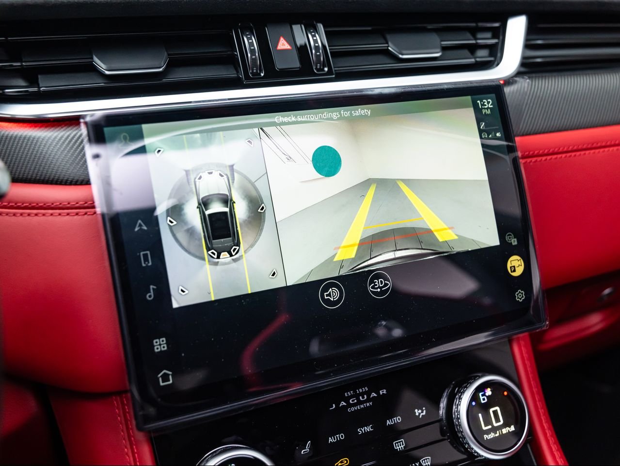 2026 Jaguar F-Pace SVR - Photo 29