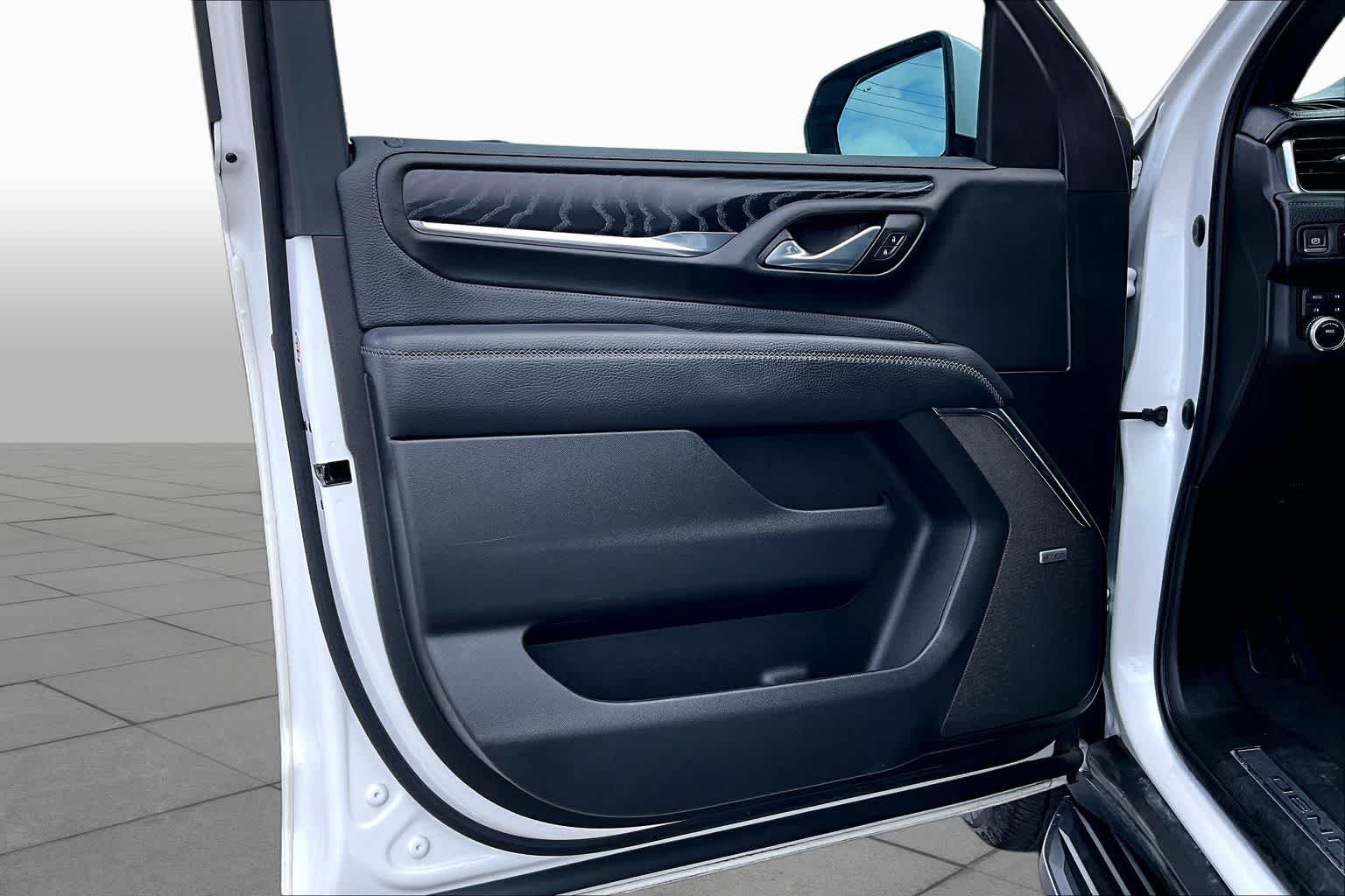 2023 GMC Yukon XL Denali - Photo 22
